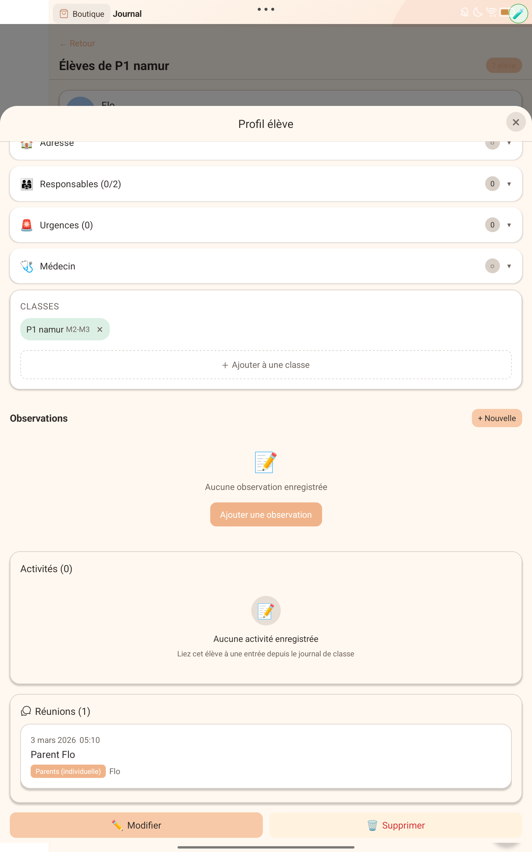 Fiche élève complète : besoins spécifiques, allergies, aménagements