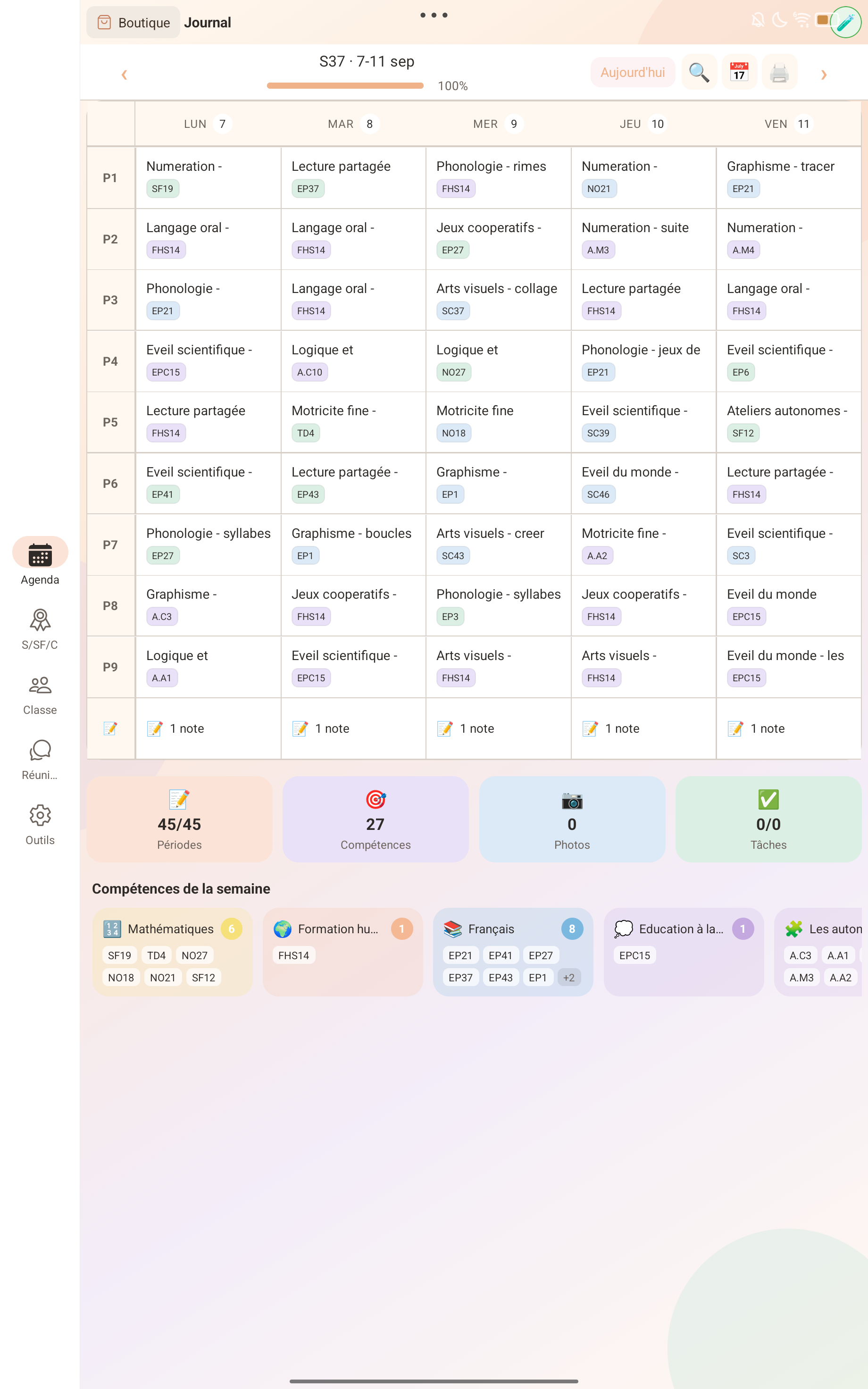 Vue semaine complète du journal de classe — grille 5 jours avec compétences